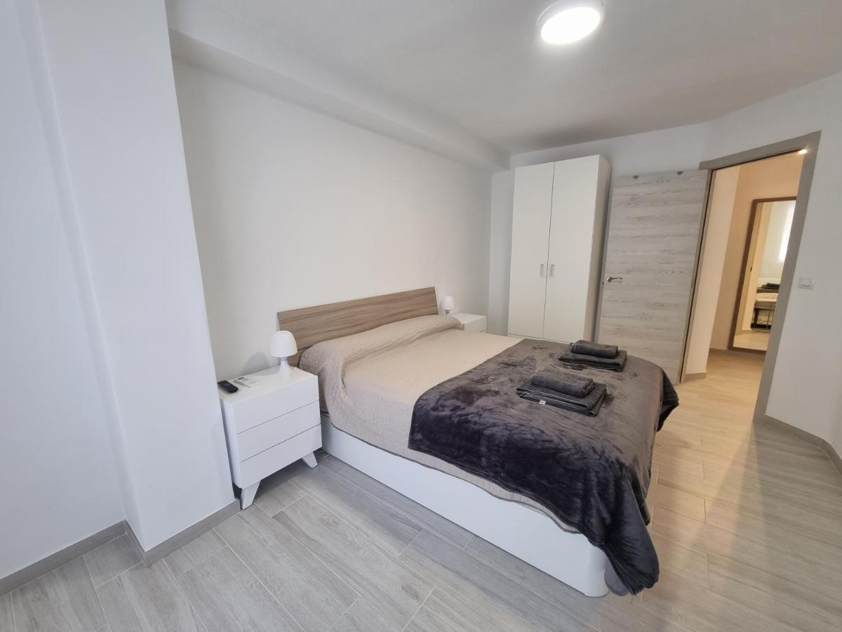 Apartamentos En Denia Frente Al Puerto! Eksteriør bilde